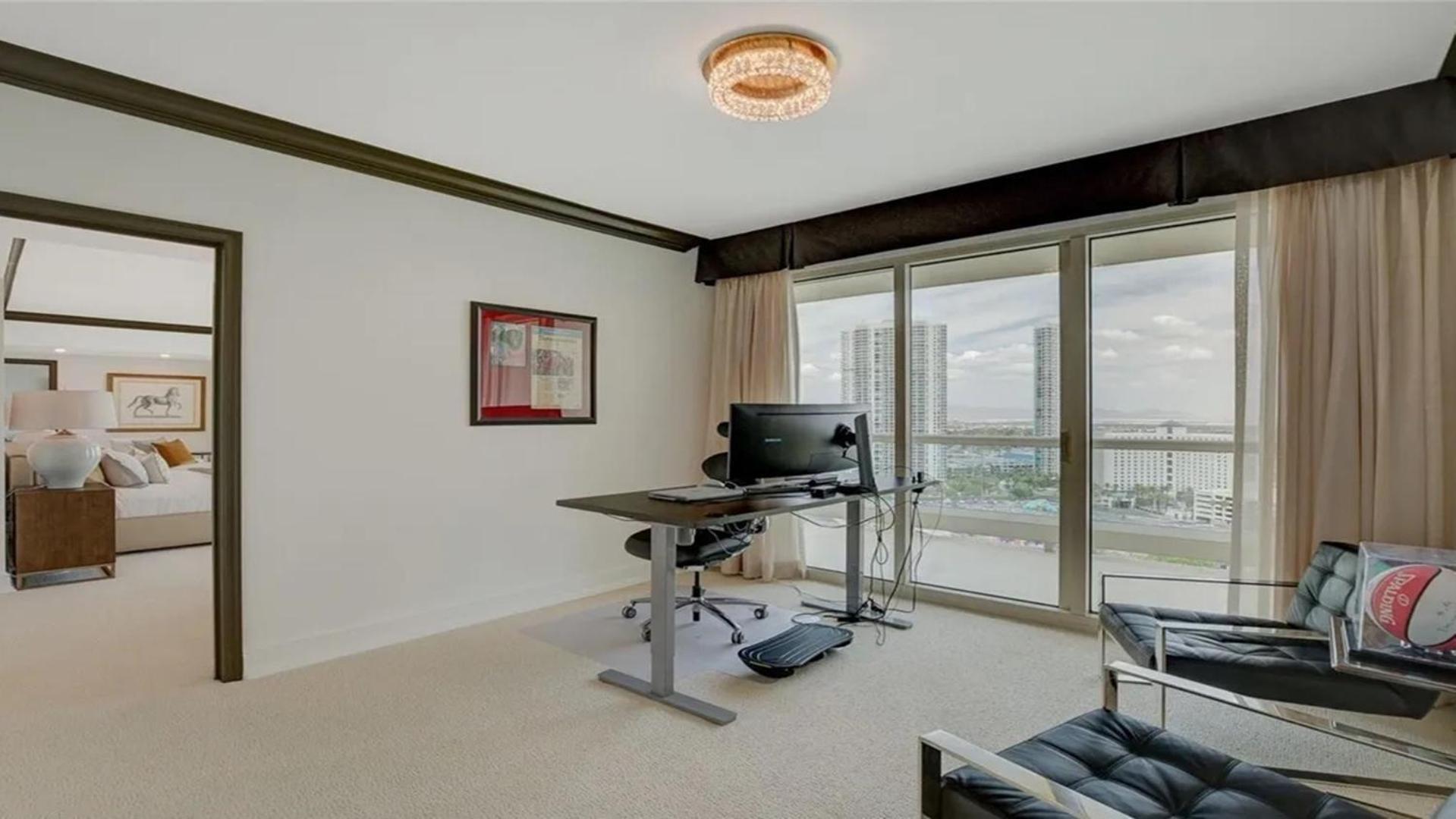 Stunning Four Bedroom Fully Professionally Remodeled Apartment لاس فيغاس المظهر الخارجي الصورة