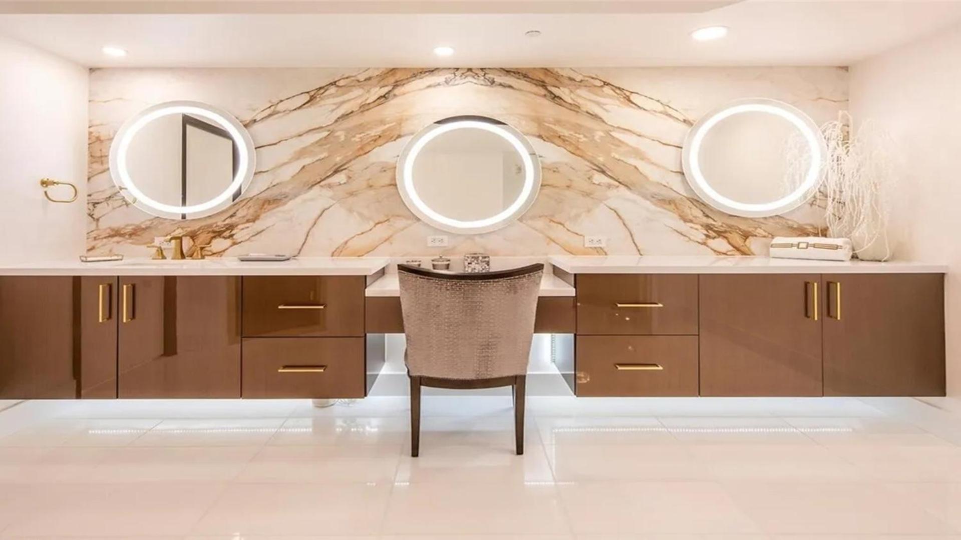 Stunning Four Bedroom Fully Professionally Remodeled Apartment لاس فيغاس المظهر الخارجي الصورة