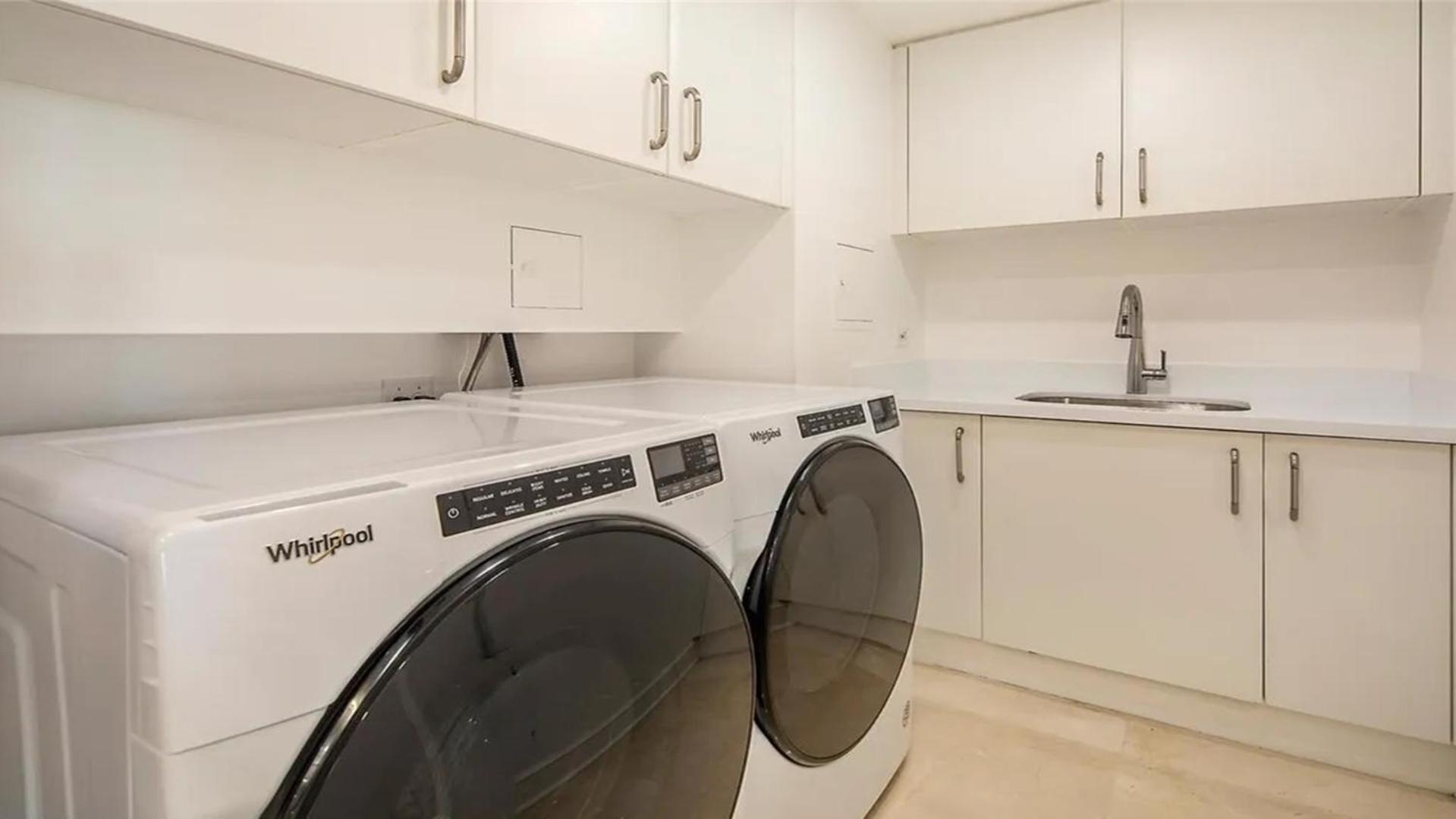 Stunning Four Bedroom Fully Professionally Remodeled Apartment لاس فيغاس المظهر الخارجي الصورة
