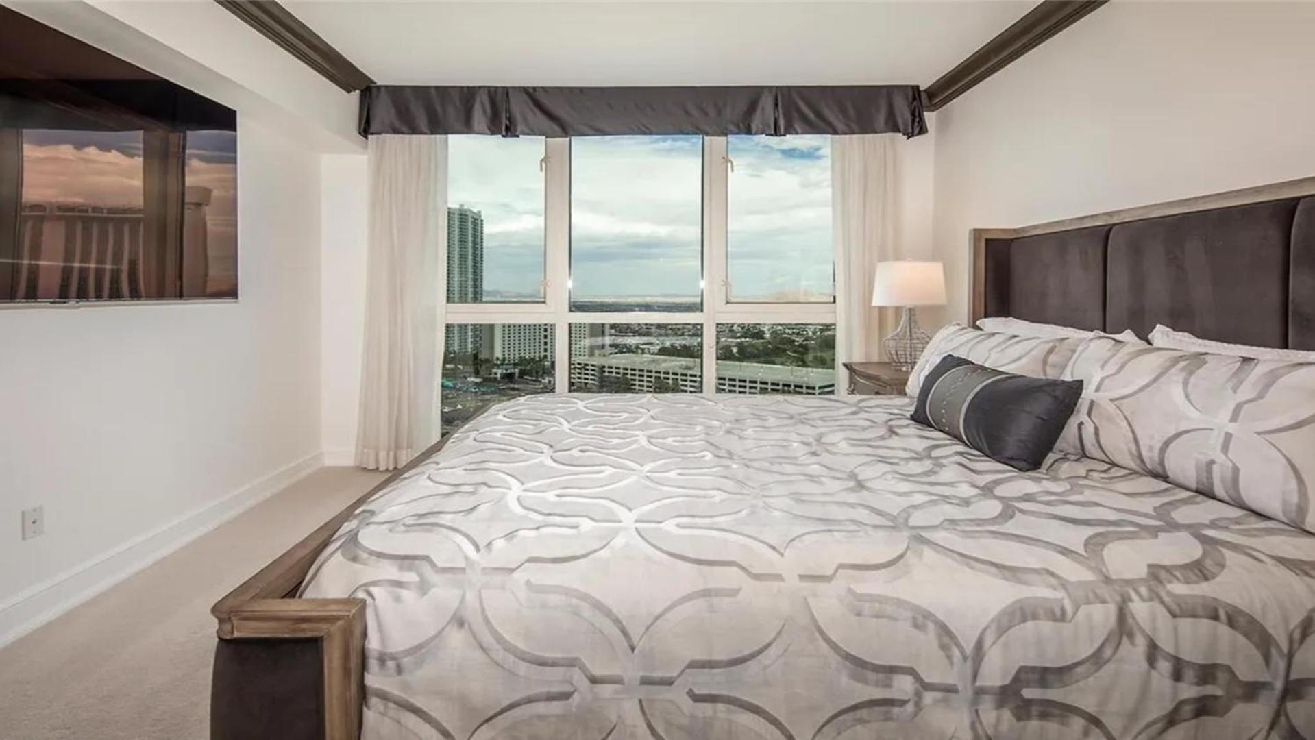 Stunning Four Bedroom Fully Professionally Remodeled Apartment لاس فيغاس المظهر الخارجي الصورة