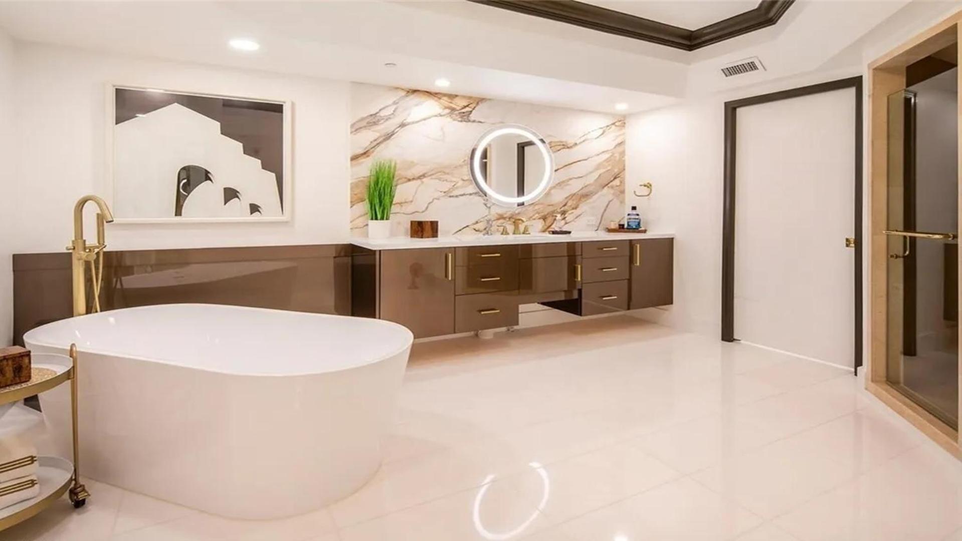 Stunning Four Bedroom Fully Professionally Remodeled Apartment لاس فيغاس المظهر الخارجي الصورة