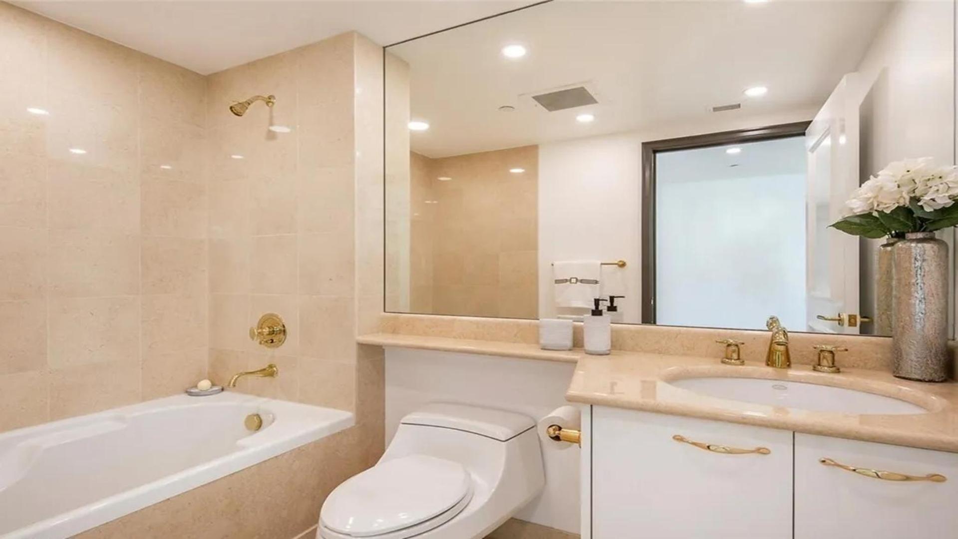 Stunning Four Bedroom Fully Professionally Remodeled Apartment لاس فيغاس المظهر الخارجي الصورة