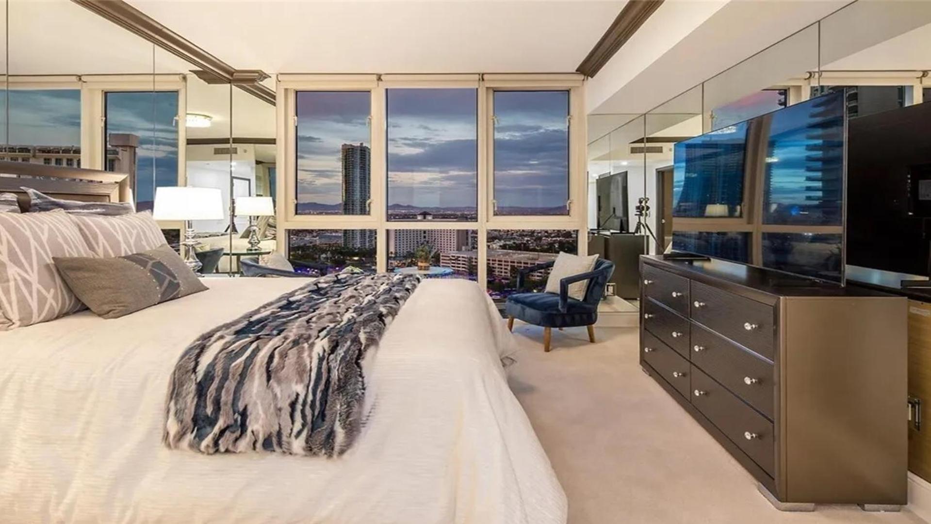 Stunning Four Bedroom Fully Professionally Remodeled Apartment لاس فيغاس المظهر الخارجي الصورة