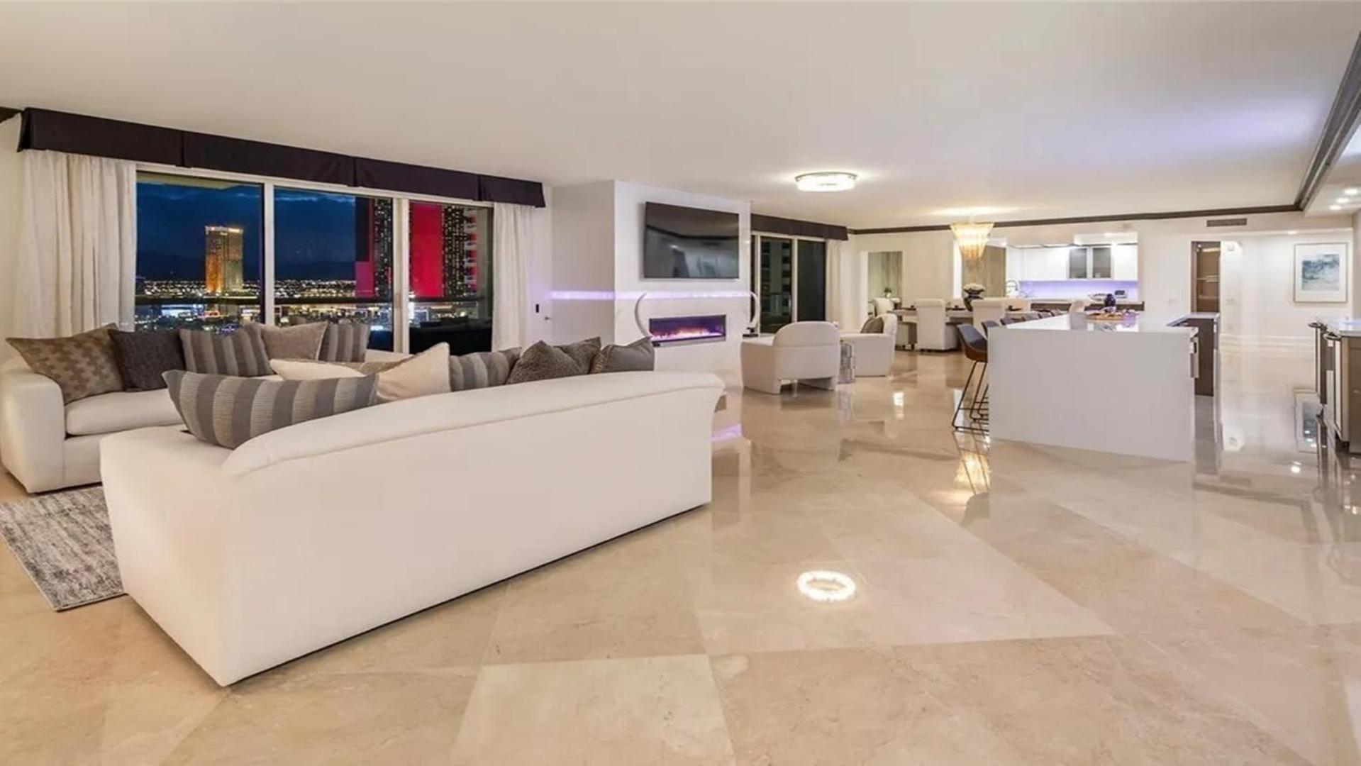Stunning Four Bedroom Fully Professionally Remodeled Apartment لاس فيغاس المظهر الخارجي الصورة
